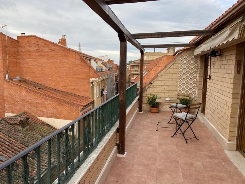 Apartamento Atico Centrico Con Terraza Y Garaje Benavente Exterior foto